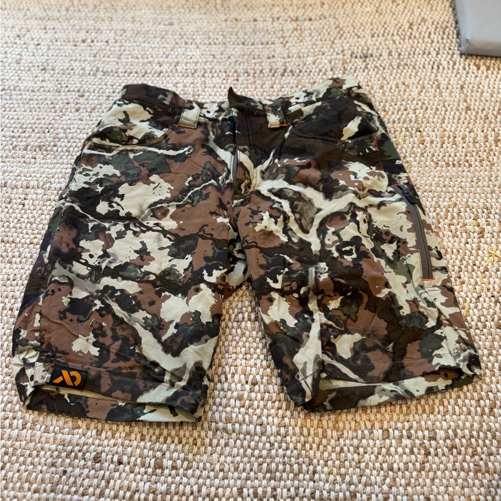 First Lite Men's Camouflage Cargo Shorts